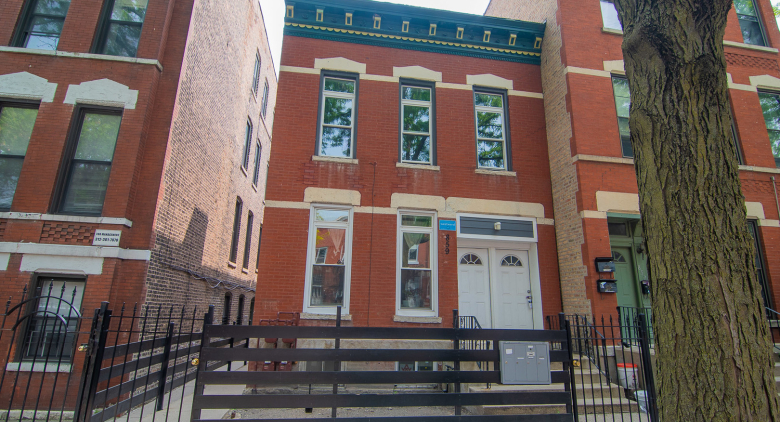 859 N Marshfield Avenue
