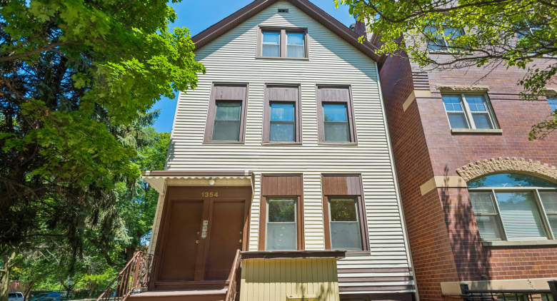 1354 W George Street