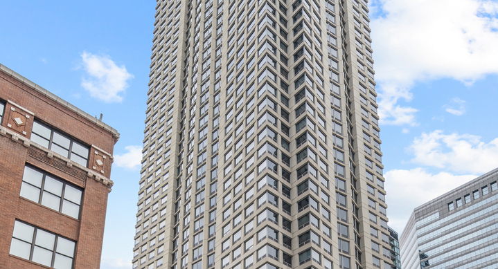 440 N Wabash Avenue #2806