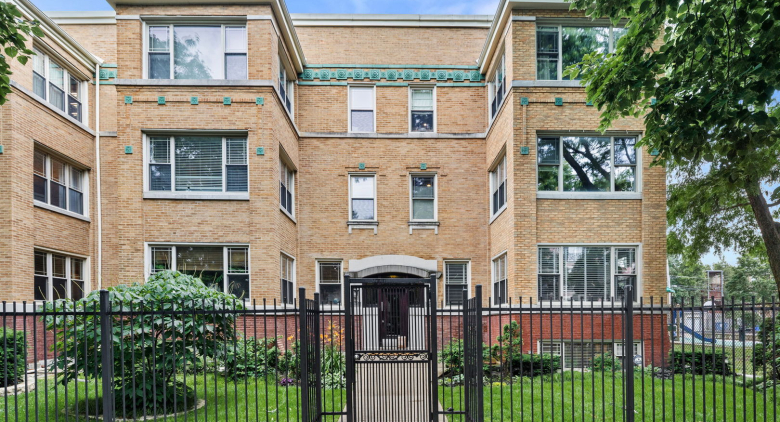 4447 N Magnolia Avenue