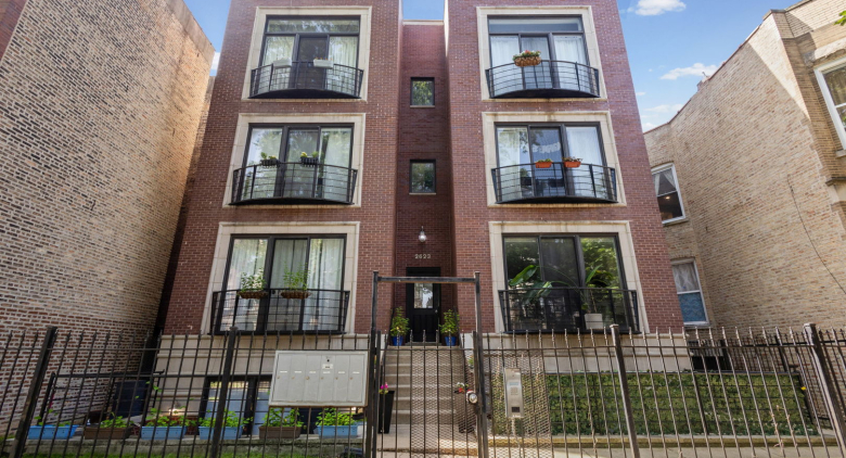 2623 W Evergreen Avenue