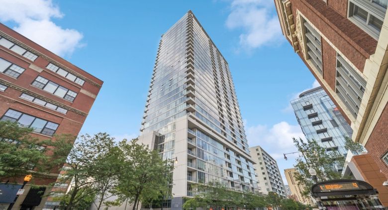 1720 S Michigan Ave. #1910