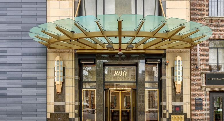 800 N Michigan Avenue #3501