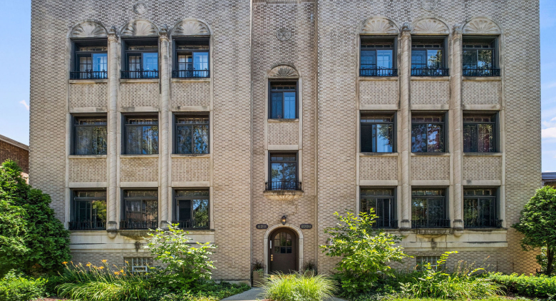 6209 N Mozart Street #3S
