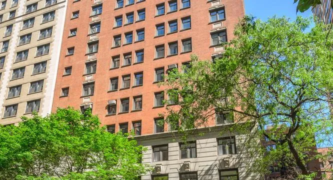 Unit #11B at 222 E Chestnut St.