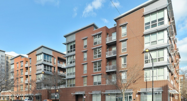 2035 S Indiana Avenue #504