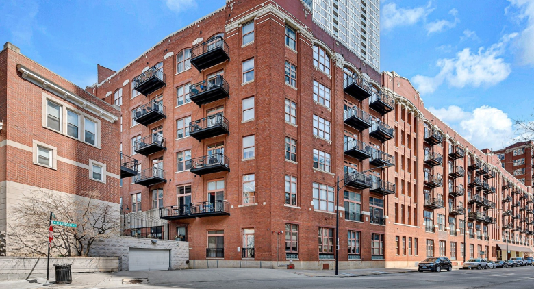 360 W Illinois Street