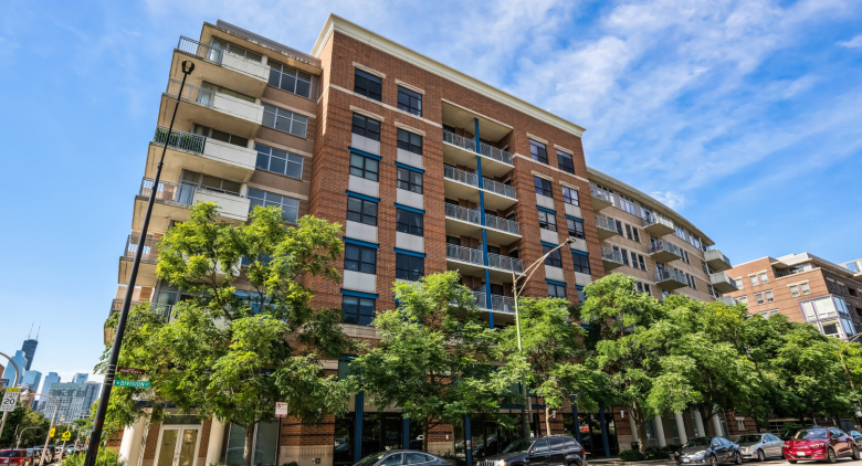 511 W Division Street