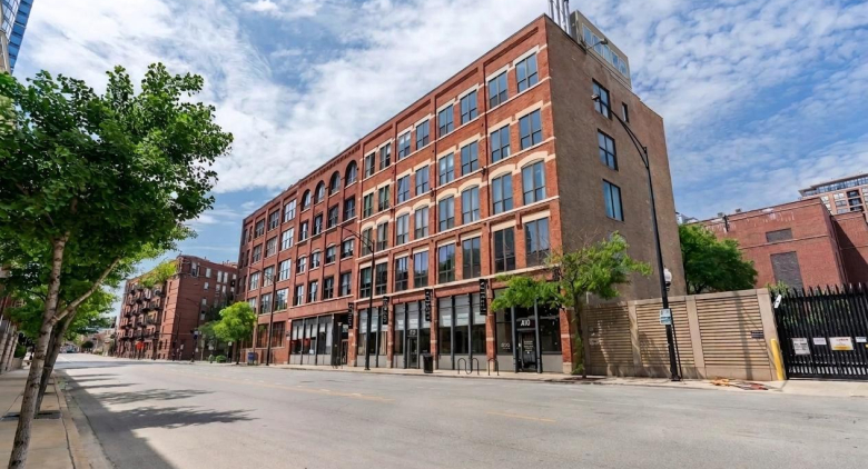 420 W Grand Avenue #5D