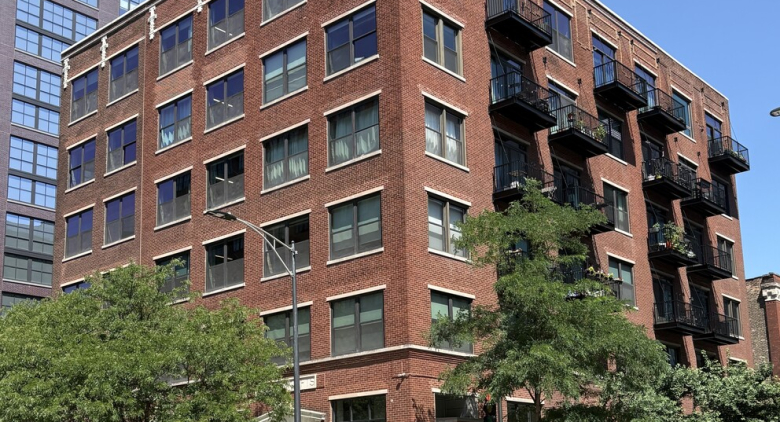 106 N Aberdeen Street