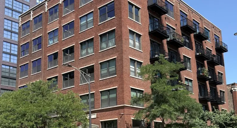 Unit #3G at 106 N Aberdeen St.