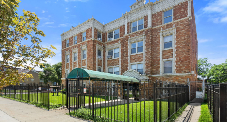 7370 S SOUTH SHORE Drive