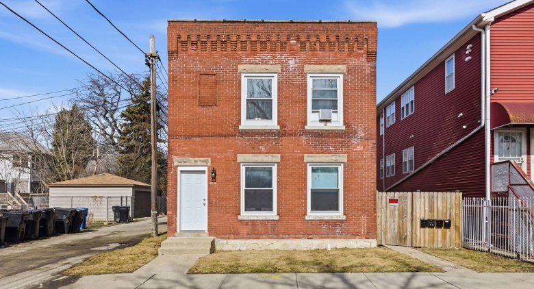 16 E 118th Place