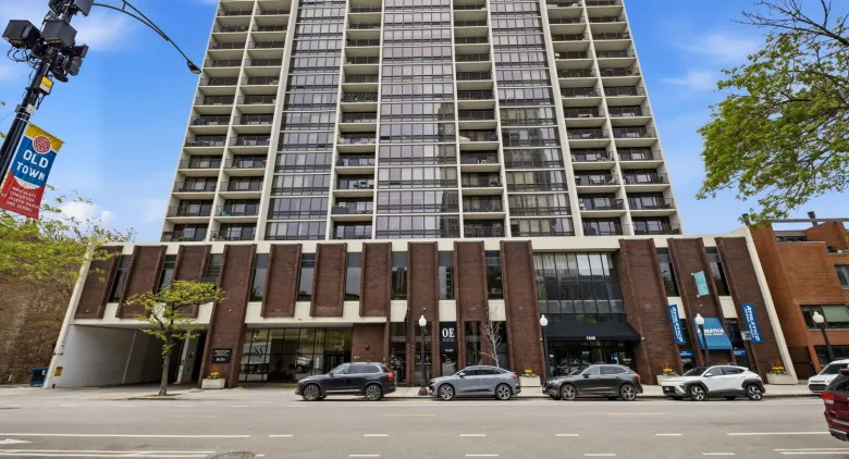 Unit #1011 at 1636 N Wells St.