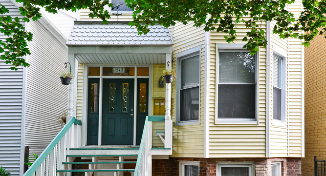 1512 W School Street