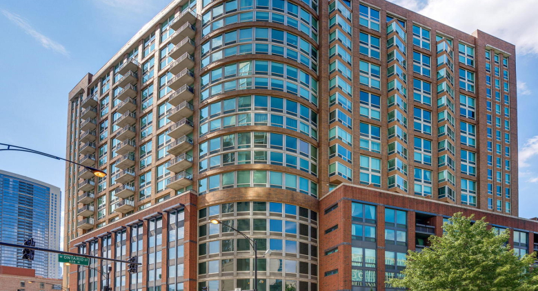 600 N KINGSBURY Street #1101