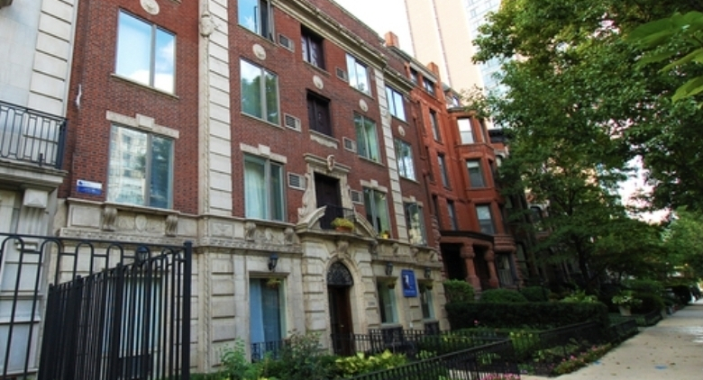 1504 N Dearborn Street #309