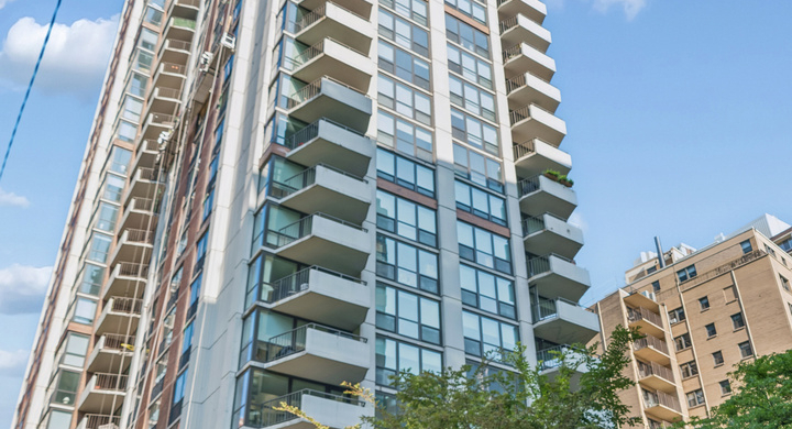1340 N Astor Street #1307