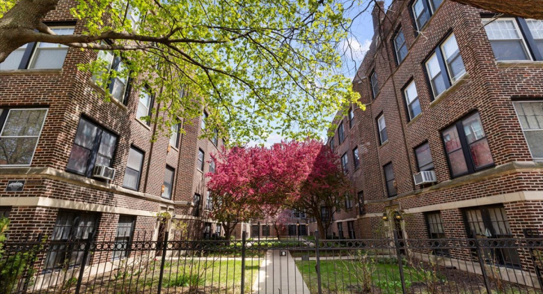5331 S Cornell Avenue #3