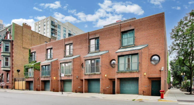 171 W Goethe St.