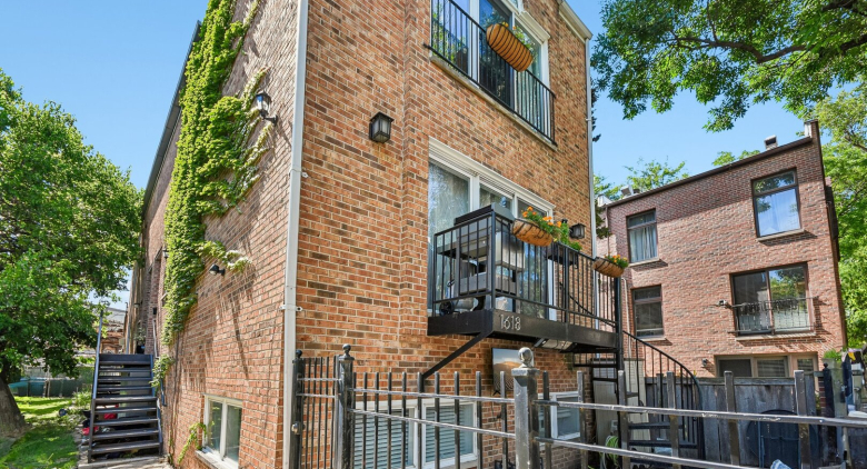 1618 N Burling St.