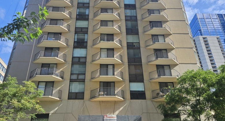 70 W Huron St.