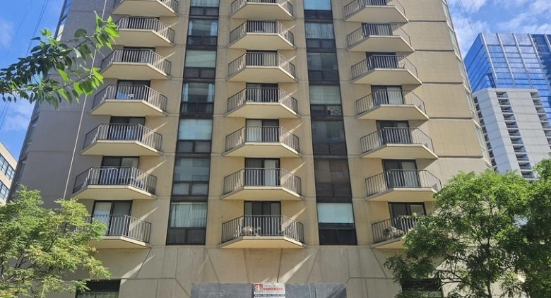Unit #809 at 70 W Huron St.
