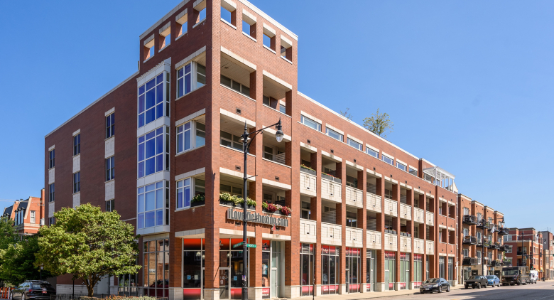 1611 N Hermitage Ave. #401