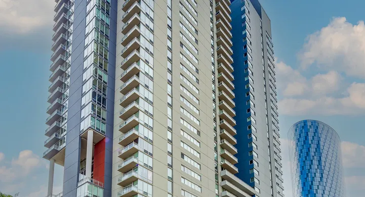 Unit #2210 at Skybridge
