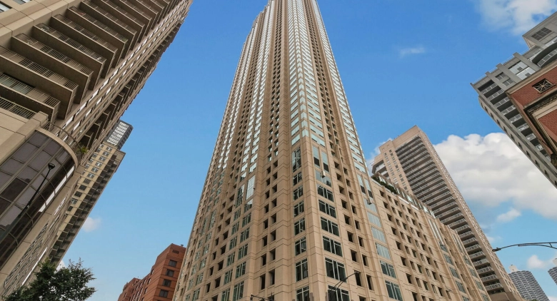 Unit #41EN at 33 W Ontario St.