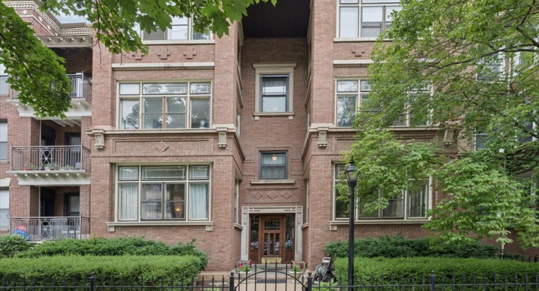 5522 S Everett Ave. #1