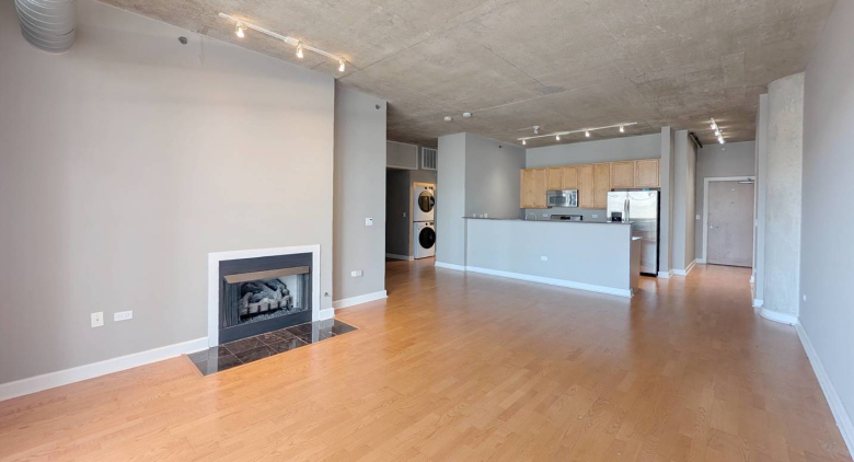 South Loop apartment for rent