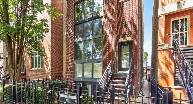 1320 W Grenshaw St.
