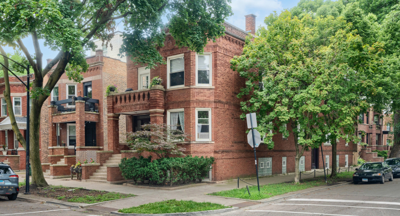 1056 N Leavitt St.