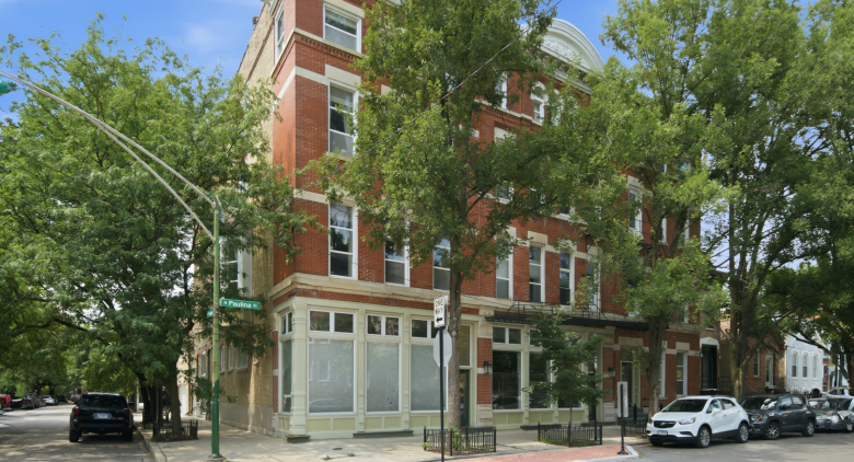 1528 N Paulina St.