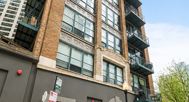 1133 S Wabash Ave. #806