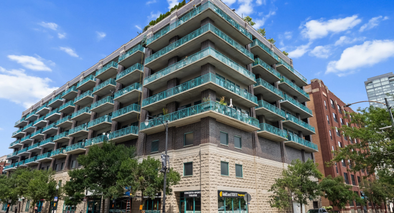 West Loop apartment for rent