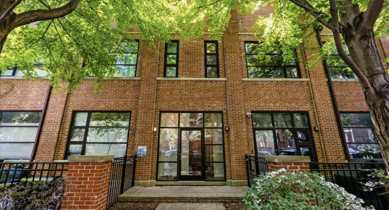 2105 W Concord Pl.