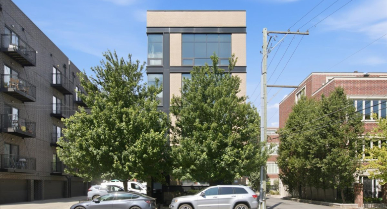 650 N Green St.