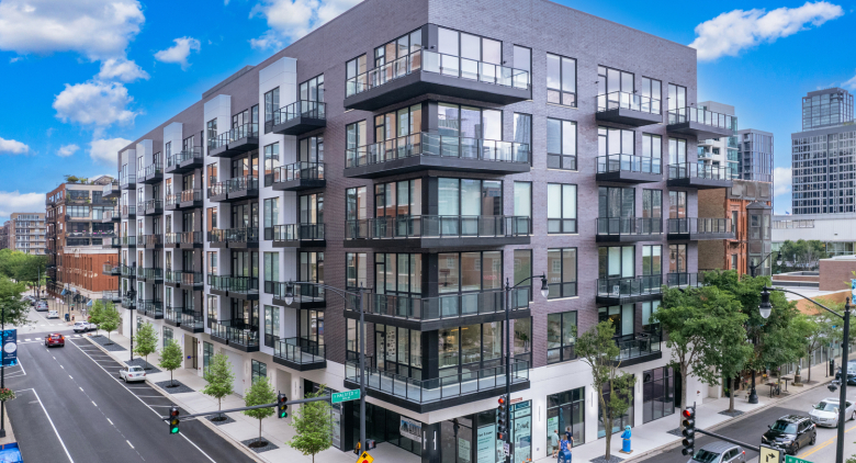 812 W Adams St.