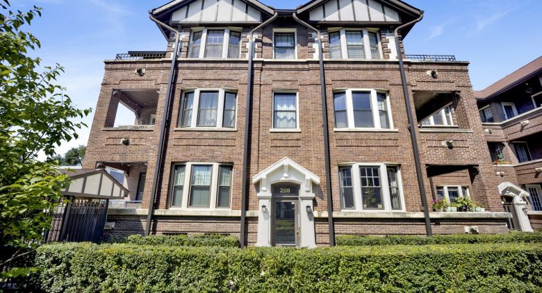 2118 W North Ave.