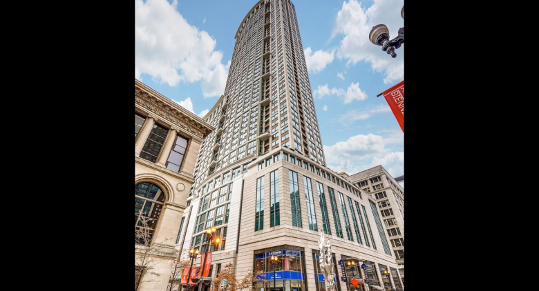 Loop apartment for rent