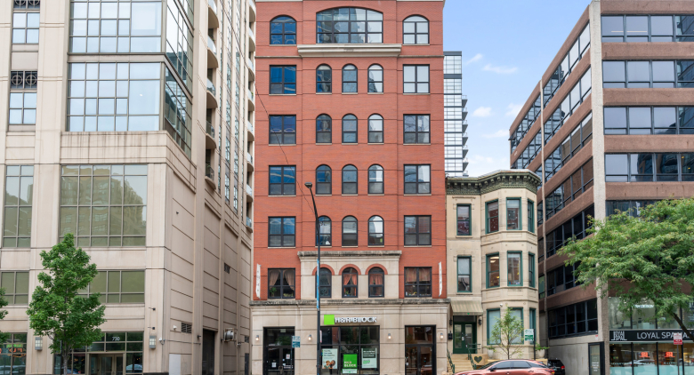 742 N Lasalle St. #5