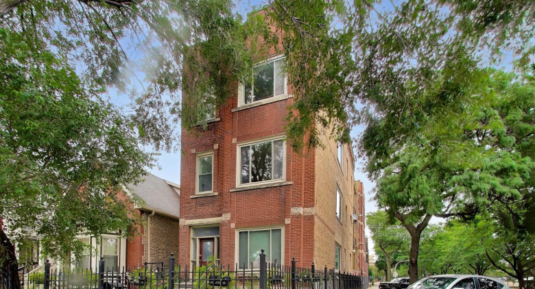 1301 N Oakley Blvd.