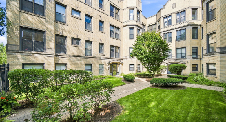 Hyde Park apartment for rent