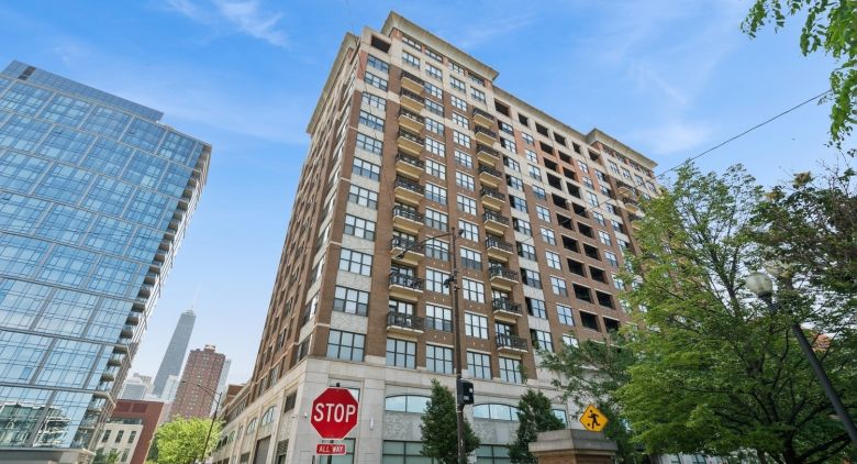 849 N Franklin St. #1405
