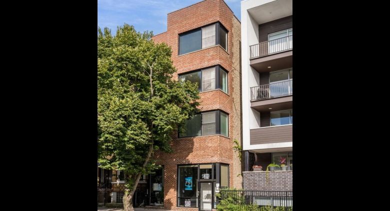929 N Damen Ave.