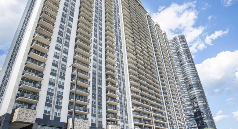 400 E Randolph St. #3302