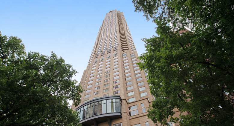 800 N Michigan Ave. #4201