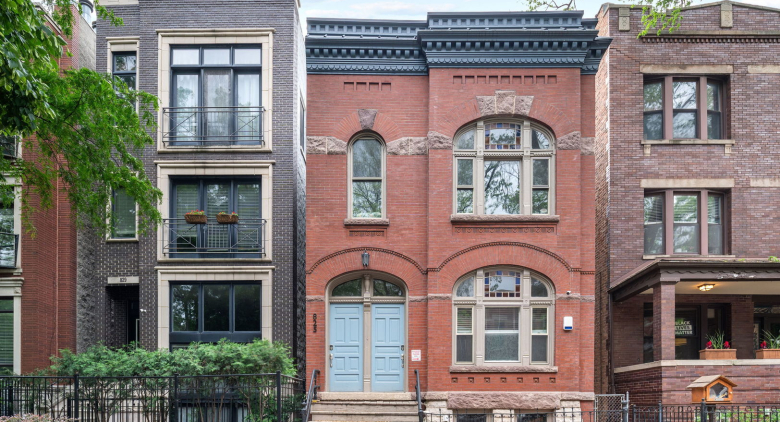 825 N Winchester Ave.